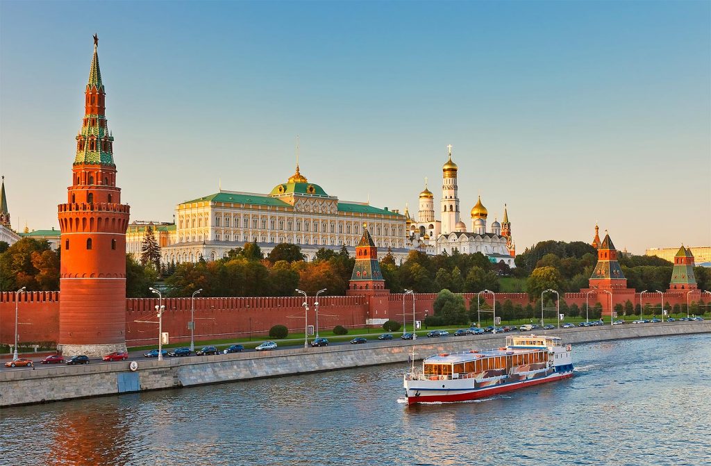 Жители Адлера переезжают в Москву. Причины