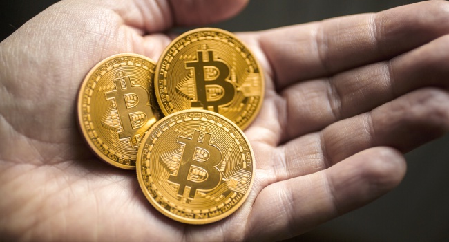Как перевести биткоины на карту