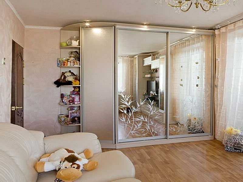 Шкафы купе на заказ в Киеве