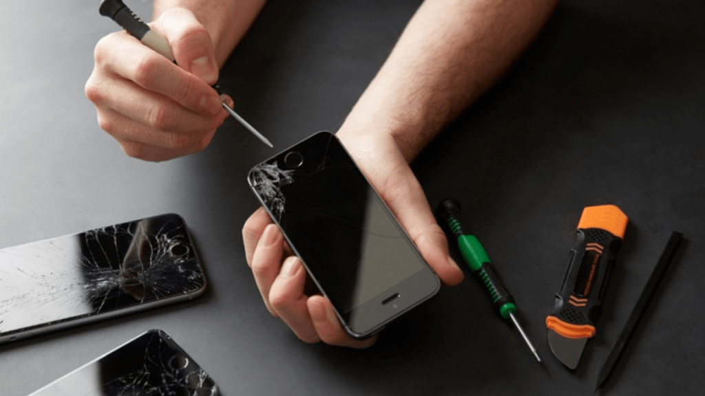 Кому доверить ремонт Apple техники в Днепре?