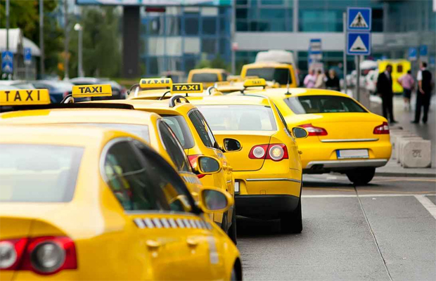 Как правильно выбрать службу такси