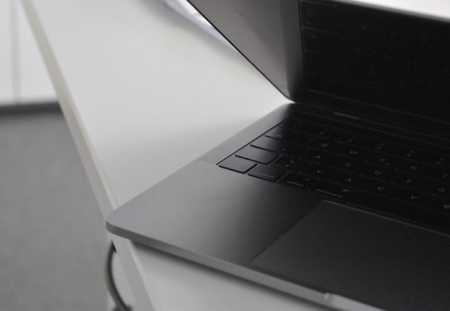 Ваш MacBook сильно перегревается или «подтормаживает»? Ремонт MacBook в Киеве