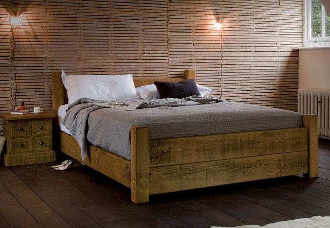 Преимущества деревянной кровати из массива